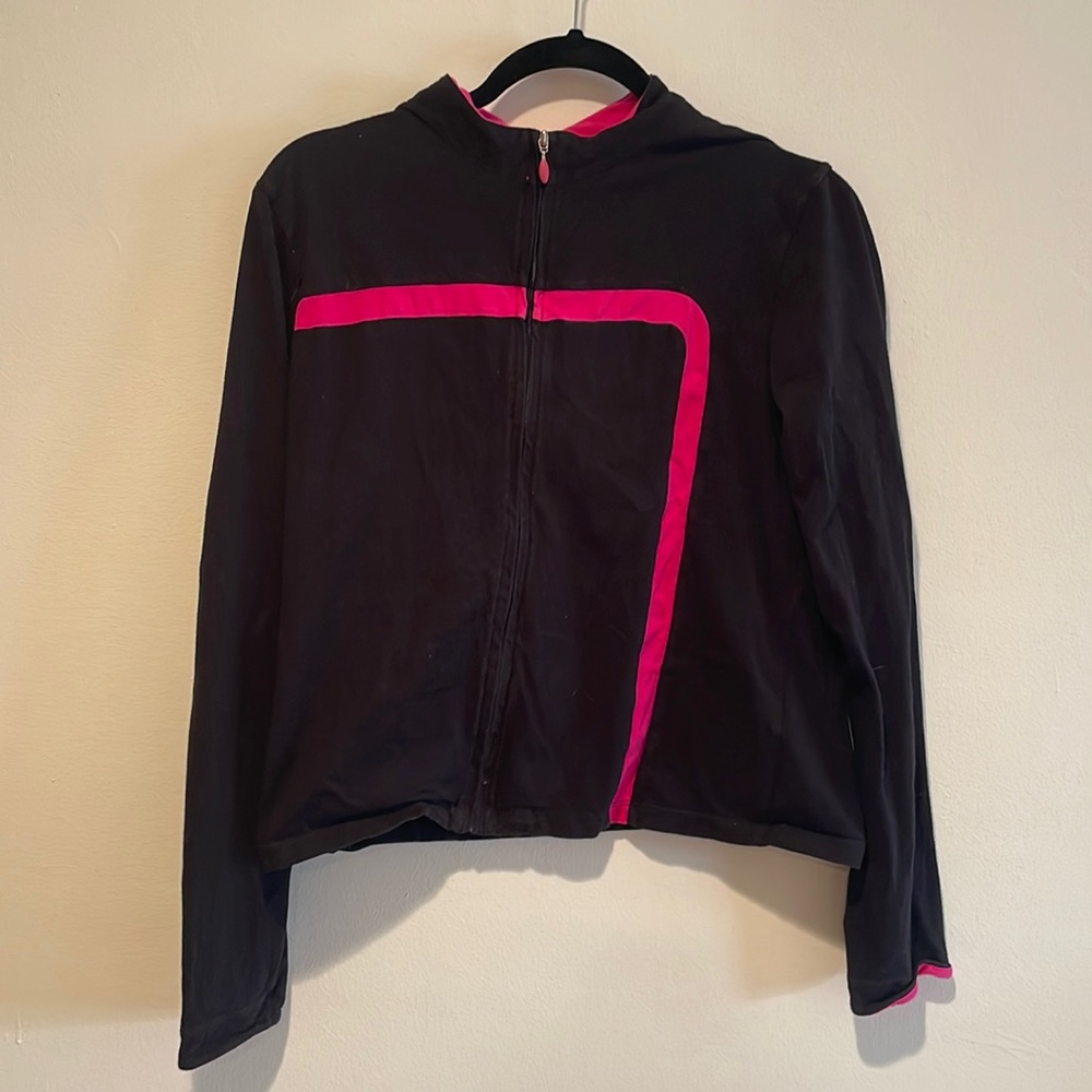 Early 2000s zip up light jacket